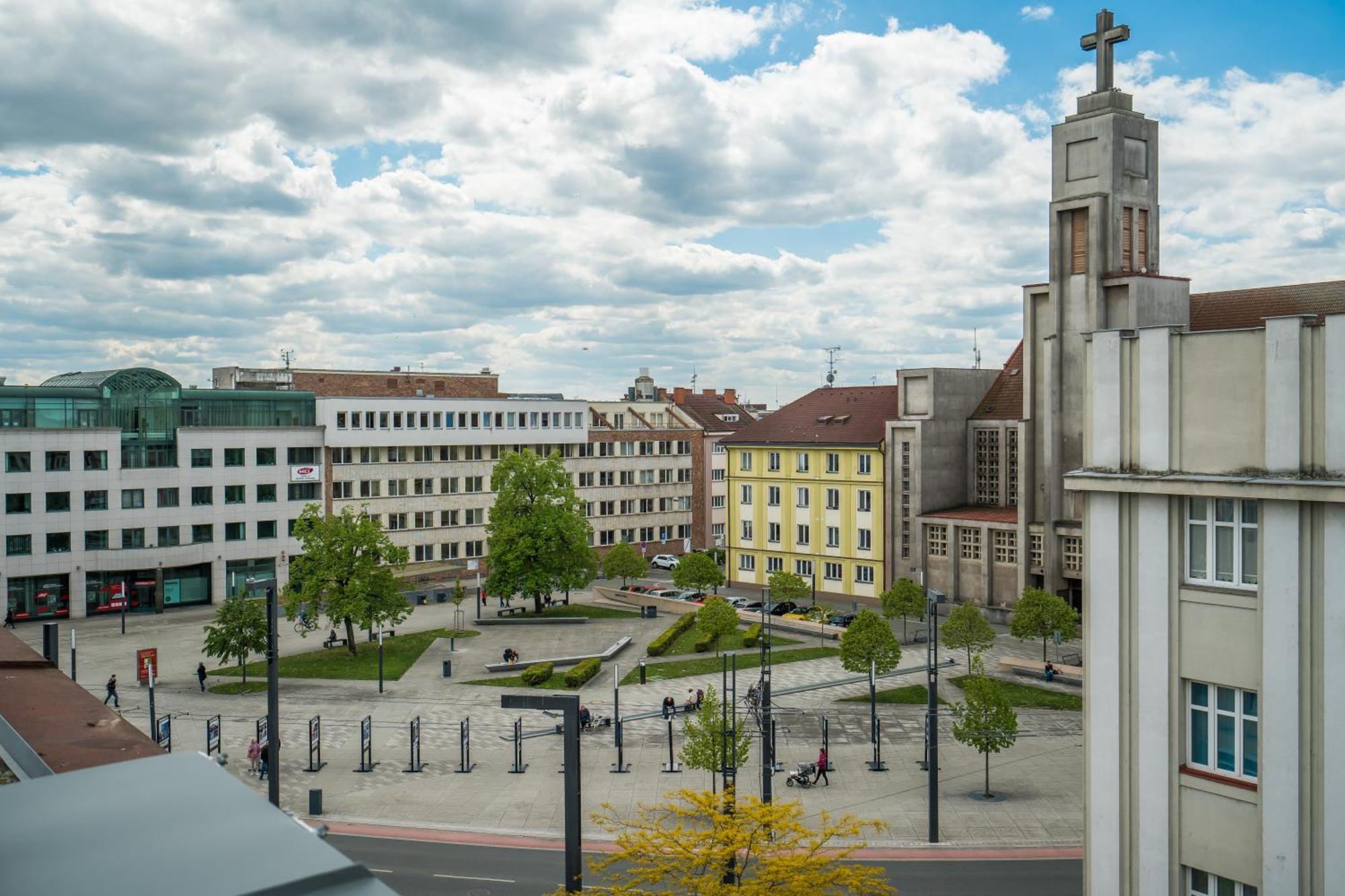 Perla Hradce 202 Lejlighed Hradec Králové Eksteriør billede